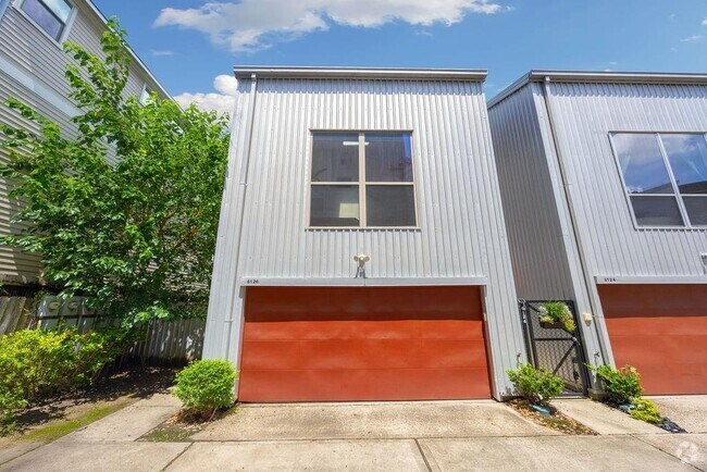 Building Photo - 6126 Grand Blvd Rental