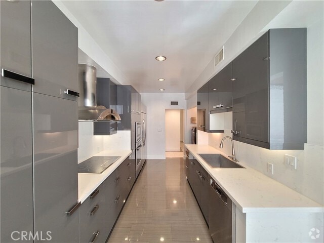 Building Photo - 450 N Oakhurst Dr Unit 103 Rental