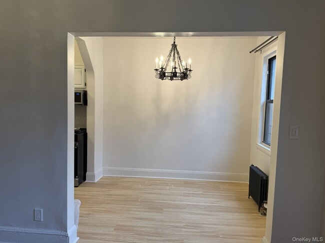 Photo - 35-25 190th St Unidad 2