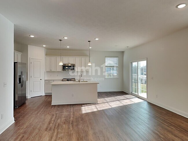 Photo - 8428 Merlin Dr