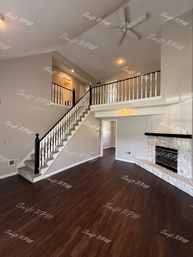 Photo - 6702 W 150th St