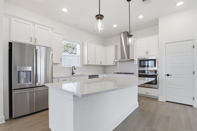 Photo - 881 Prominence Wy