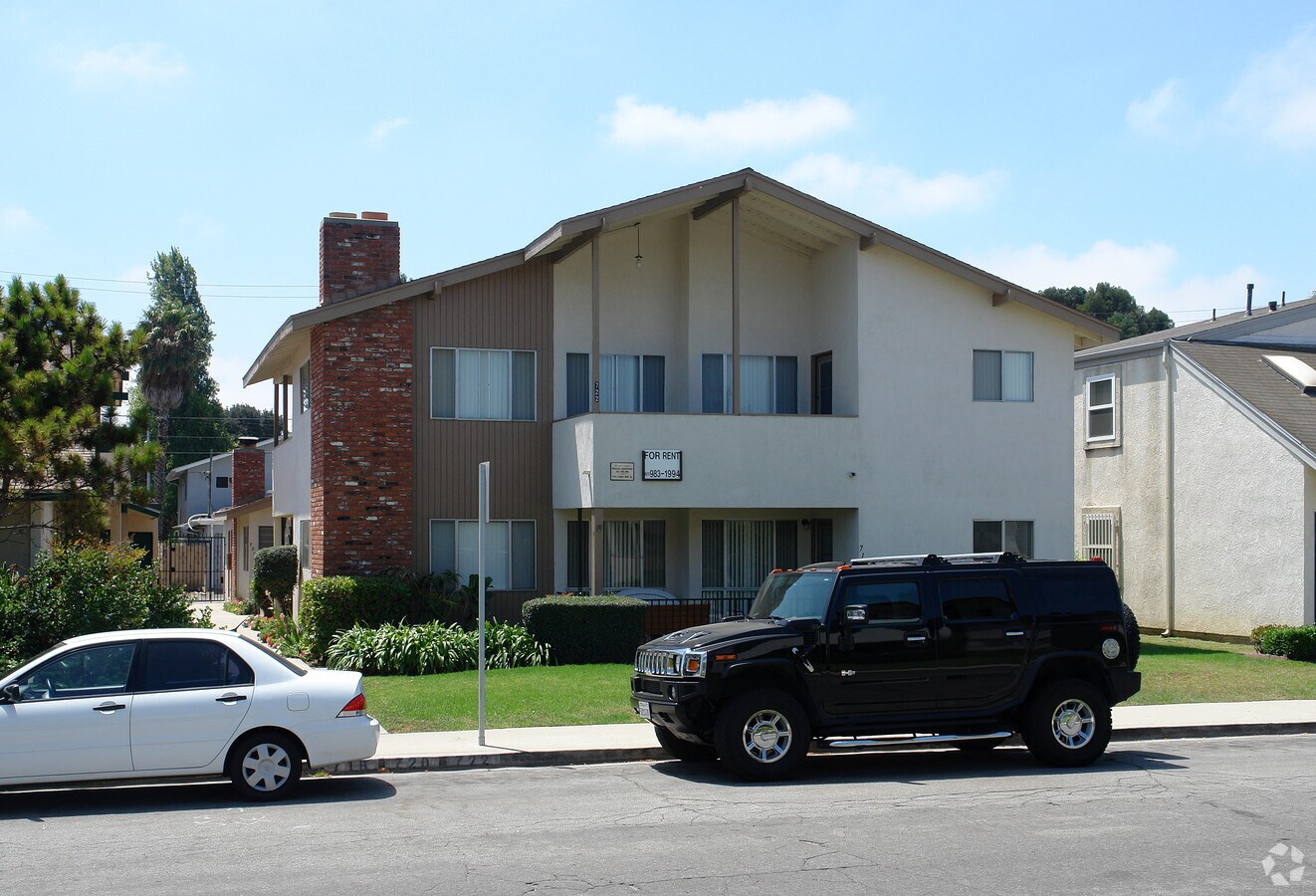 Photo - 718-722 Janetwood Dr