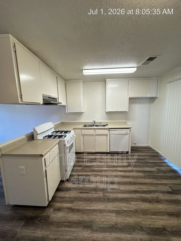 Photo - 10931 Thompson Dr