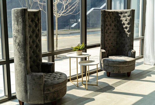 22 Sussex St - Best Location Downtown