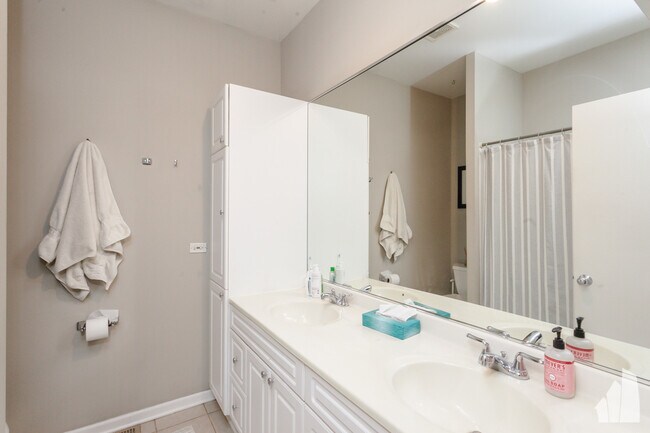 Photo - 2209 W Race Ave Unit 1