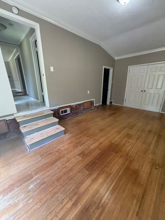 Photo - 3/2 in 39211 Back on the Market!  Availabl...