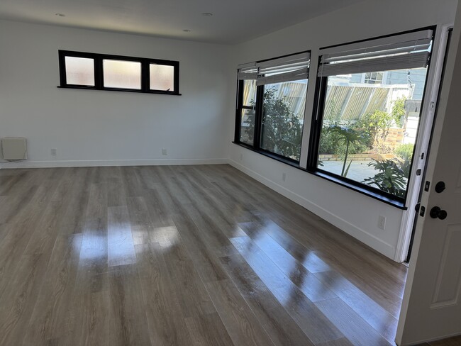 Photo - 946 15th Pl Unidad 946