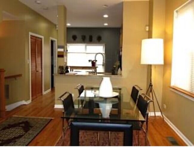 Photo - 5218 S Berkeley Ave