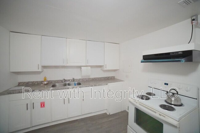 Photo - 1228 Alabama St