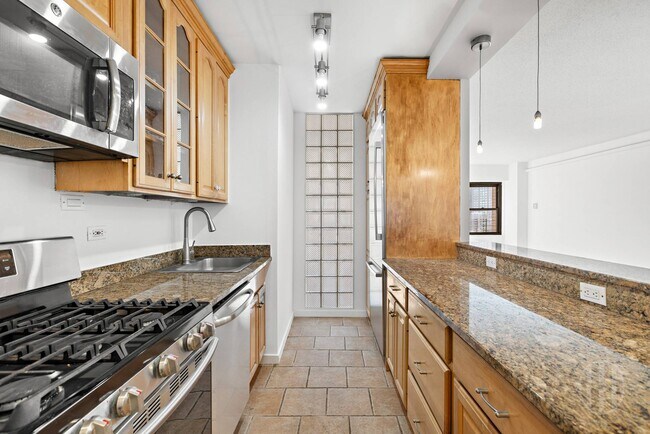 Photo - 20 W 64th St Unidad 27B