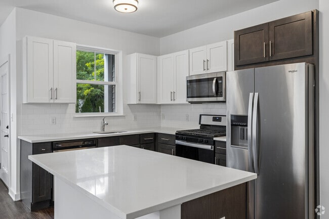 The Columbia - 2BR, 2BA - 1,105SF - Kitchen - Cox Cro Crossing at The Residence Club