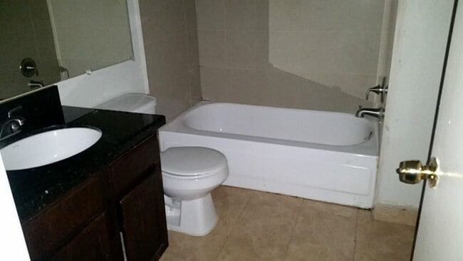 Photo - 2910 Grants Lake Blvd Unidad 806