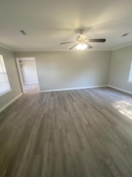 Photo - 213 Dahlia Dr