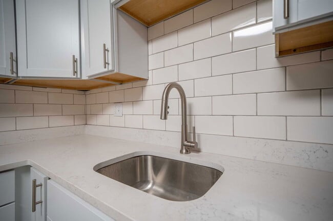 Photo - 1236 Indianola Ave