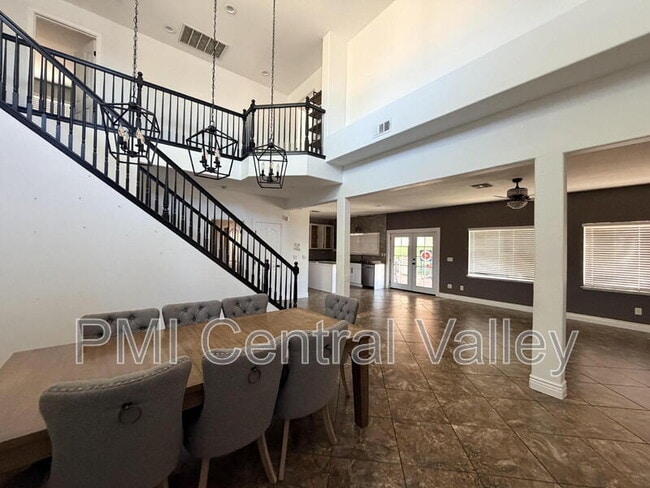 108 Hornfels Ave