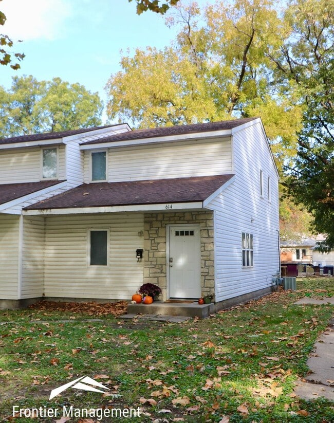 Building Photo - 614/616 Thurston Unit 614 Thurston St.