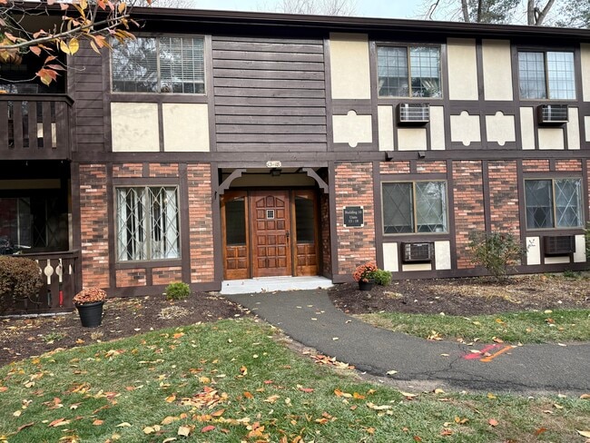 Photo - 17 Rollingwood Dr Unit 17