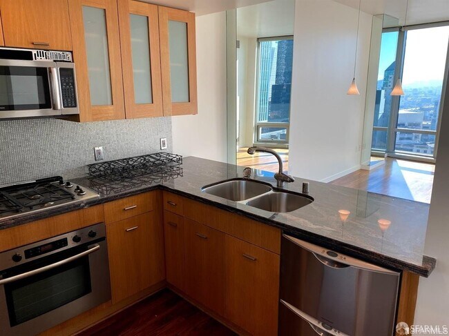 333 1st St