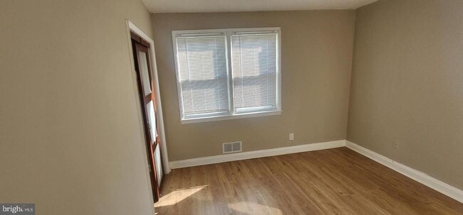 Photo - 2518 Moore Ave