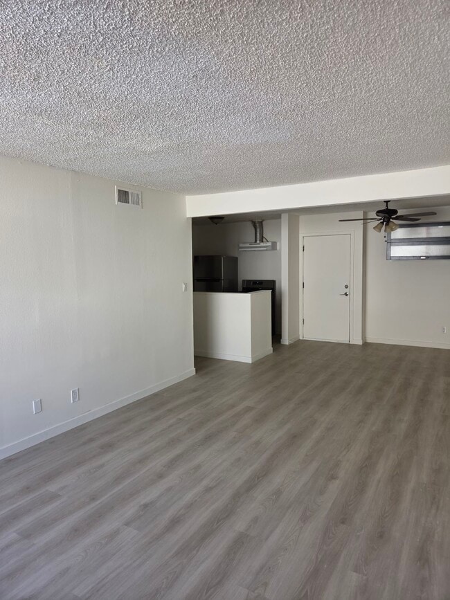 Photo - 18620 Hatteras St Unidad #271