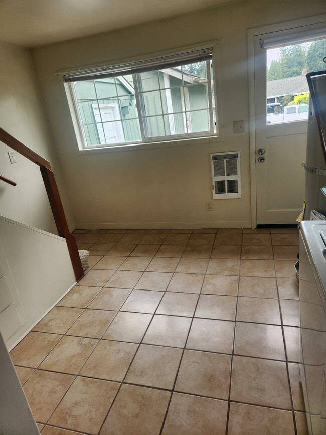 Photo - 15732 E Shore Dr