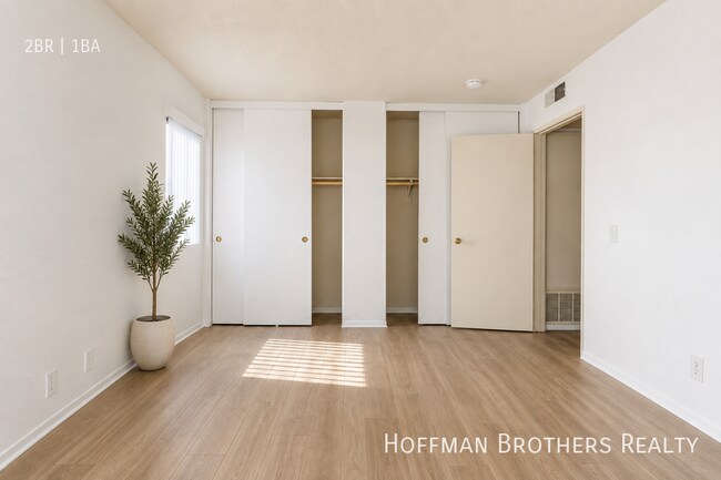 Photo - 141 N Ridgeway St Unidad 141