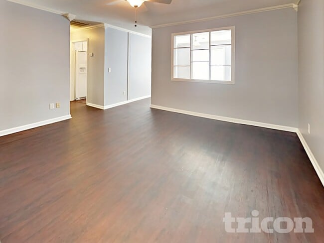 Photo - 112 Hedgefield Rd