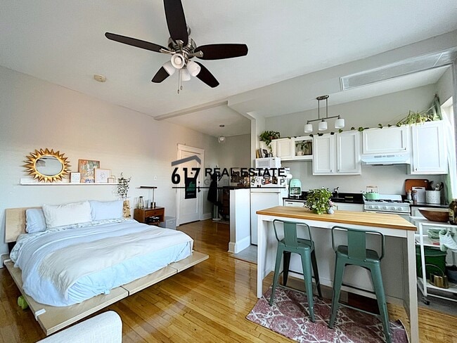 Building Photo - 1185 Commonwealth Ave