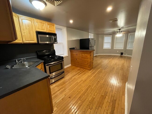 4900 Walton Ave Unit 2ND FL