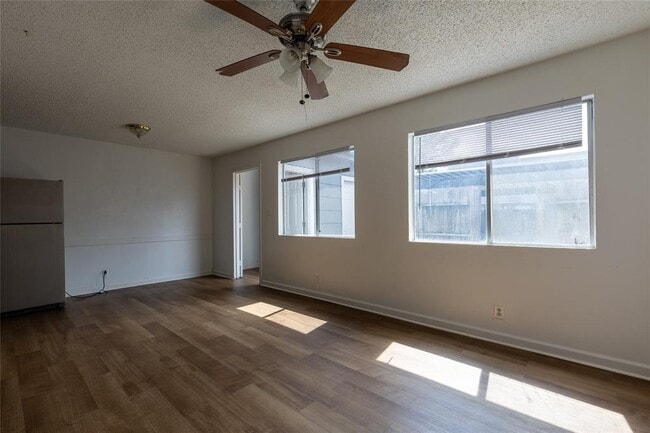Photo - 11002 Hammerly Blvd Condo Unit 32