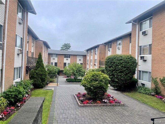 Building Photo - 150 Glenwood Ave Unit H3