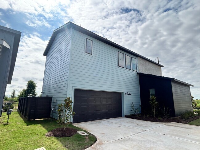 Photo - 3331 Loam Ln
