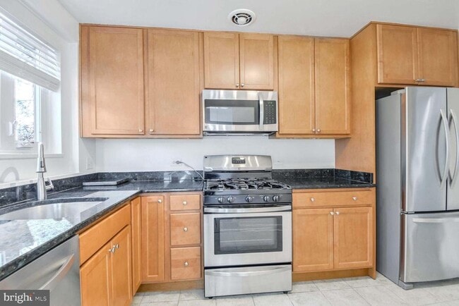 Photo - 10412 Montrose Ave Unit 204