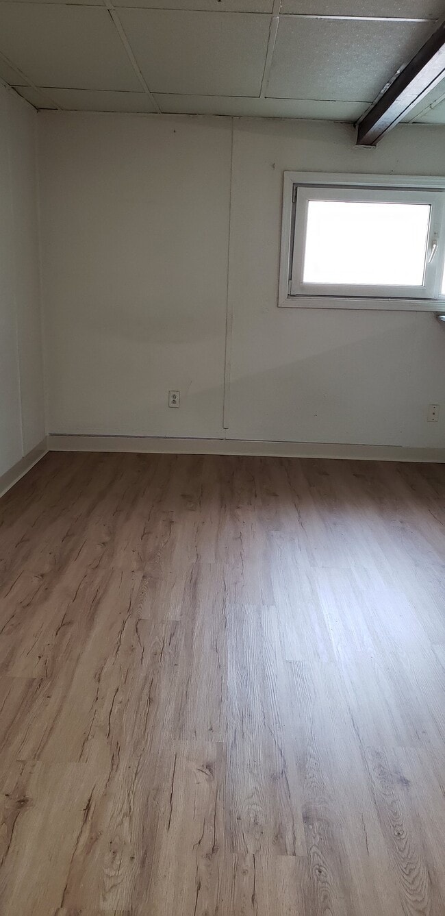 Photo - 1128 Hess Ave Unit $