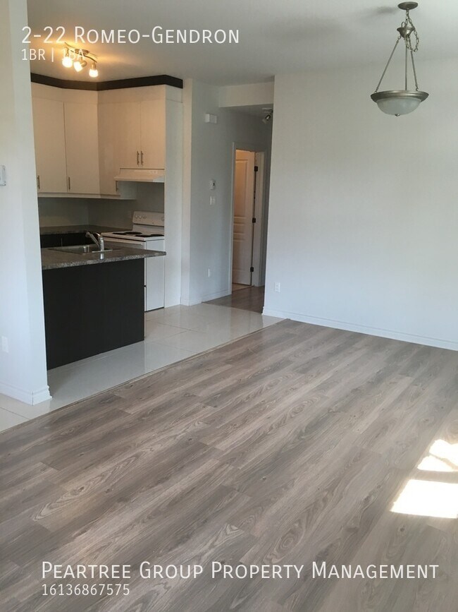 Photo - Right in the heart of Aylmer