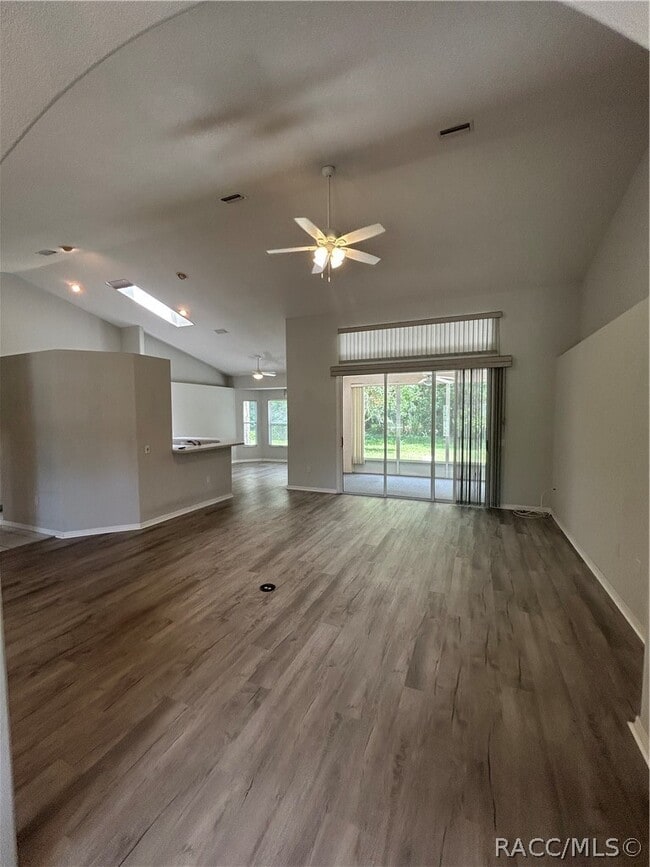 Photo - 2675 N Canterbury Lake Dr