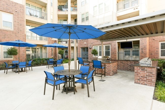 Photo - HiLine Heights