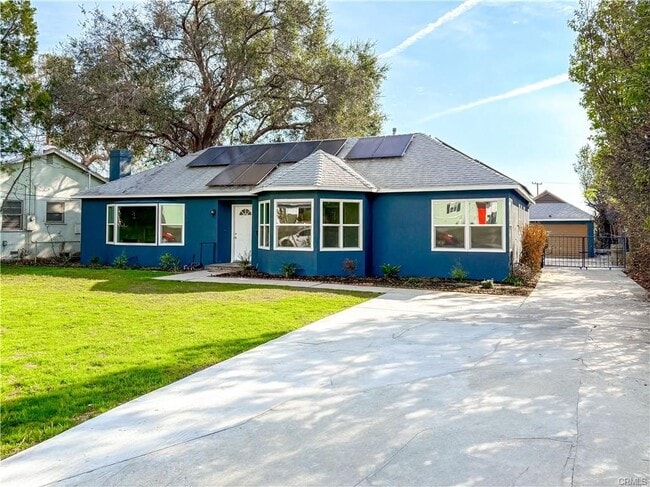 Building Photo - 634 W Mendocino St Rental