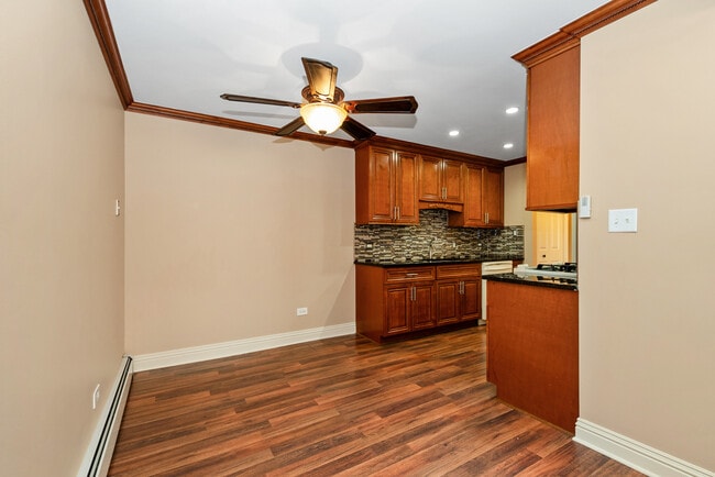 Photo - 10625 Parkside Ave