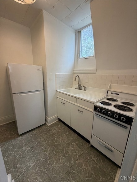 Photo - 751 Allen St