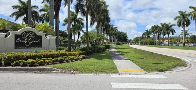 Building Photo - 1513 Lake Crystal Dr Unit B Rental