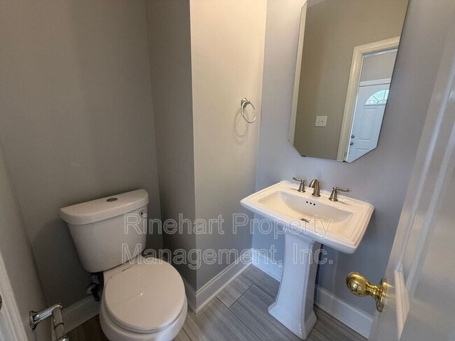 Photo - 1668 Flintwood Dr