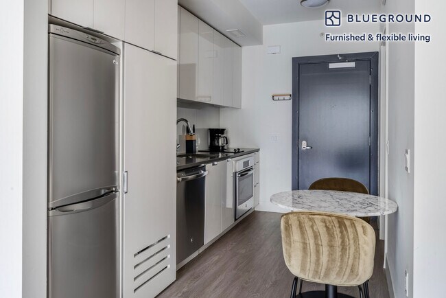 Photo - 18 10th St Unit FL7-ID1299