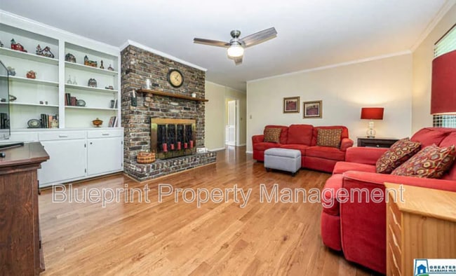Photo - 605 Dunmore Cir