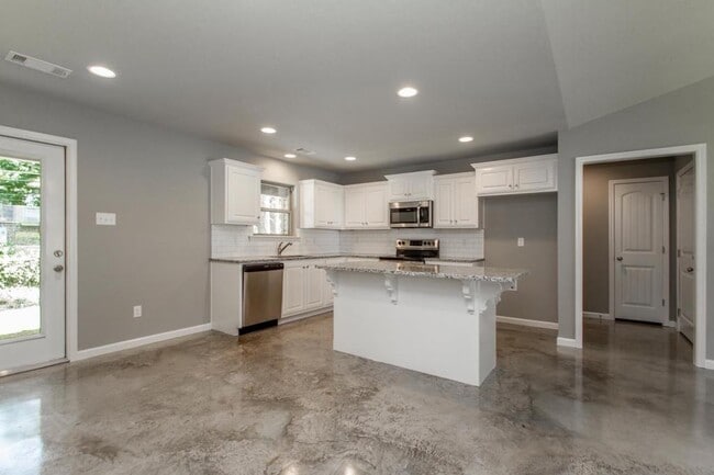 Photo - 404 Merganzer Dr