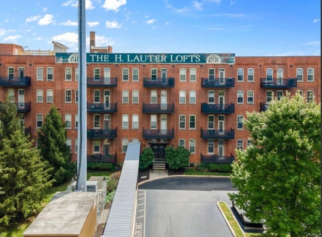 Building Photo - 55 S Harding St Unit 109
