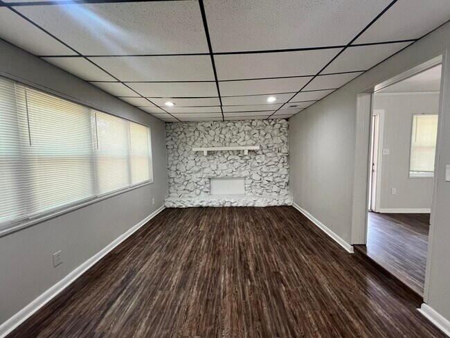 Photo - 2613 Rippee Rd