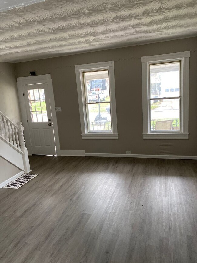 Photo - 137-137 Birkett St Unit 135 Birkett St