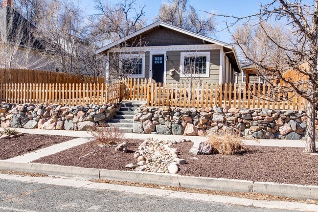Building Photo - Stunning Remodeled Downtown Craftsman 3BD ... Rental